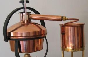 Fraksiyonel distillash: moonshine boshlari, tanasi va dumlarini tanlash