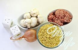 Spagettia sienillä ja jauhelihalla